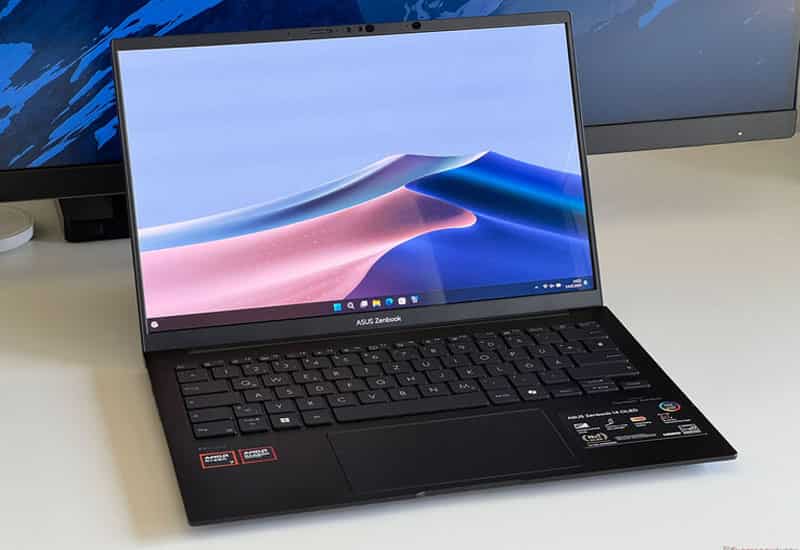 laptop pin trâu dẫn đầu xu hướng công nghệ năm nay