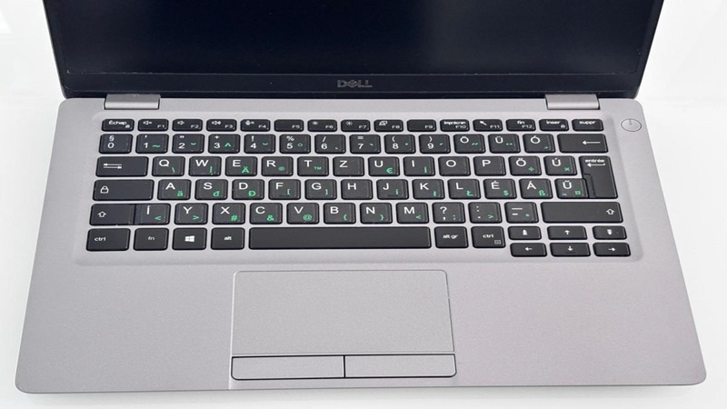 Bàn phím và touchpad nhạy, thao tác mượt mà Bàn phím, touchpad mượt mà