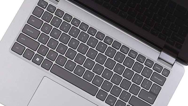 Bàn phím, touchpad tiện lợi, hỗ trợ thao tác nhanh chóng, chính xác Bàn phím, touchpad tiện lợi