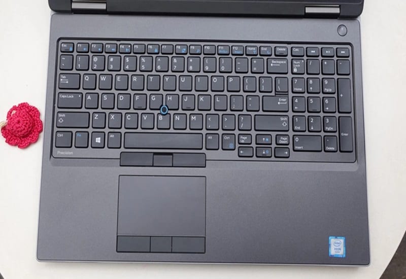 Thiết kế tối ưu cho tốc độ đánh máy nhanh, giảm mỏi tay khi làm việc lâu Bàn phím, touchpad tối ưu cho công việc