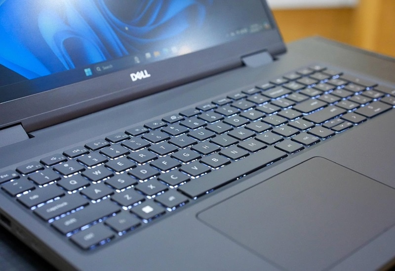 Bàn phím, touchpad êm ái, thao tác nhanh và chính xác Bàn phím, touchpad trải nghiệm nhập liệu êm ái