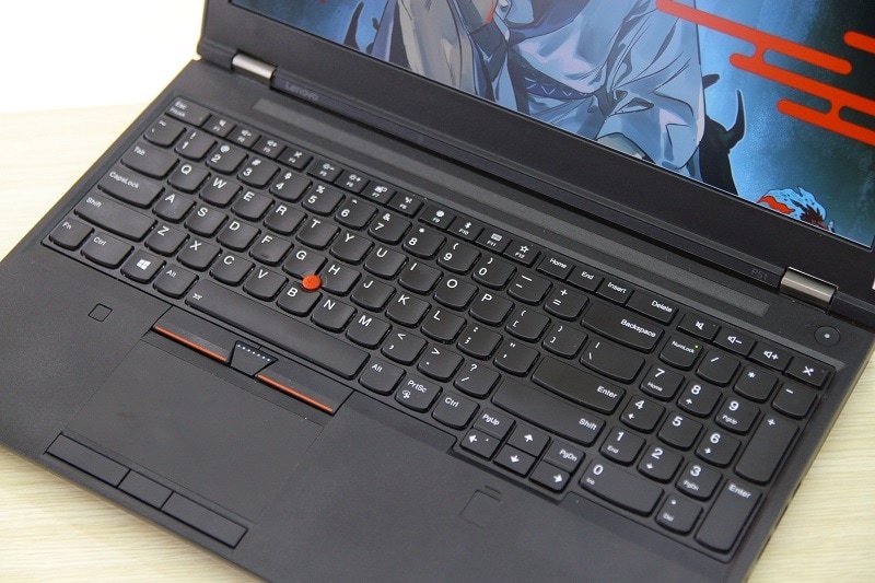 Bàn phím, touchpad mượt mà