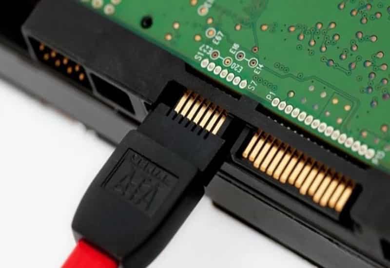 Nguyên nhân khiến máy tính không boot được và báo Exiting PXE Boot Rom