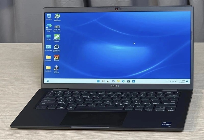 Cấu hình mạnh mẽ, hiệu năng ổn định, đáp ứng nhu cầu công việc Cấu hình mạnh mẽ, hiệu năng ổn định