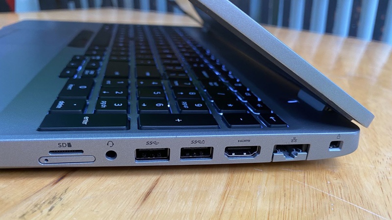 Được tích hợp đầy đủ cổng kết nối hiện đại