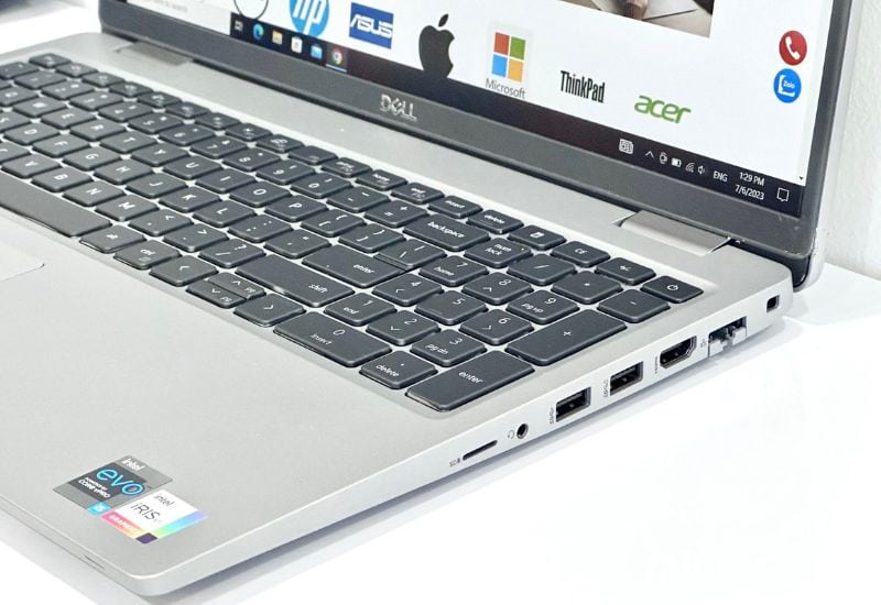laptop cổng kết nối đa dạng