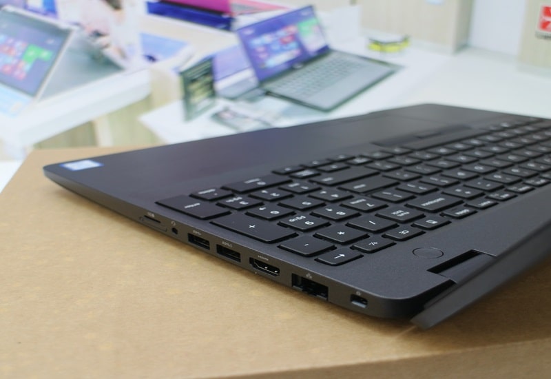 Cổng kết nối đa dạng