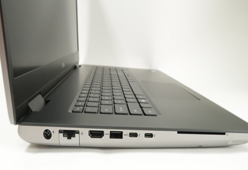 Cổng kết nối đầy đủ, linh hoạt cho mọi thiết bị Cổng kết nối đa dạng