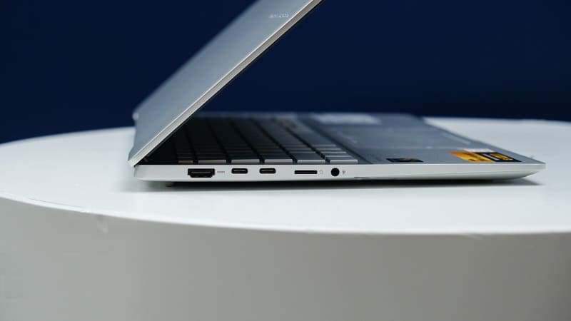 Đa dạng các cổng kết nối hỗ trợ công việc