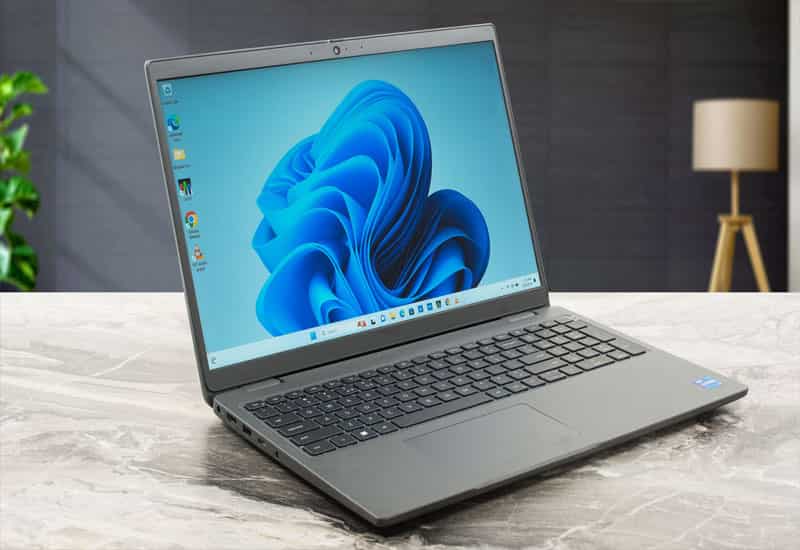 Laptop nhẹ, pin trâu cho sinh viên ngôn ngữ học thường xuyên di chuyển