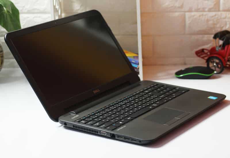 laptop pin trâu khiến thị trường công nghệ sôi động