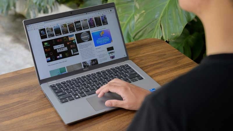 Cấu hình Core i7 1265U mạnh mẽ xử lý tác vụ hoàn hảo Cấu hình Core i7 1265U mạnh mẽ xử lý tác vụ hoàn hảo