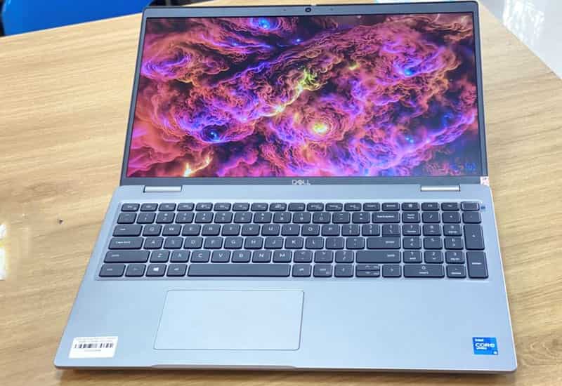 Gợi ý laptop cho sinh viên tài chính ngân hàng học tập và thực hành