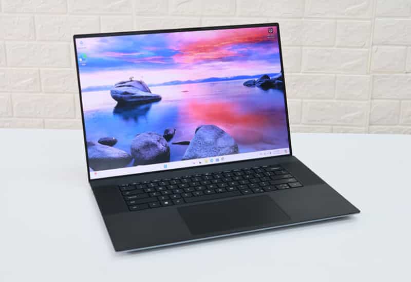 laptop cấu hình khủng giúp sinh viên thiết kế đồ họa mượt mà