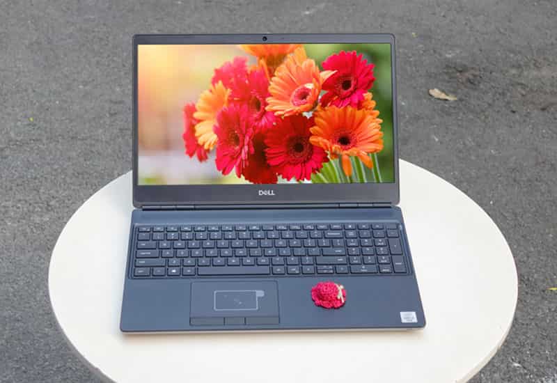 Sinh viên công nghệ thông tin nên cân nhắc gì khi chọn laptop