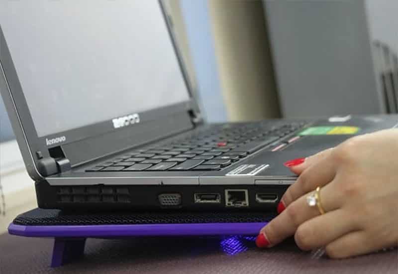 Giảm nhiệt độ laptop để tránh tự tắt đột ngột Hướng dẫn khắc phục laptop tự tắt khi rút sạc