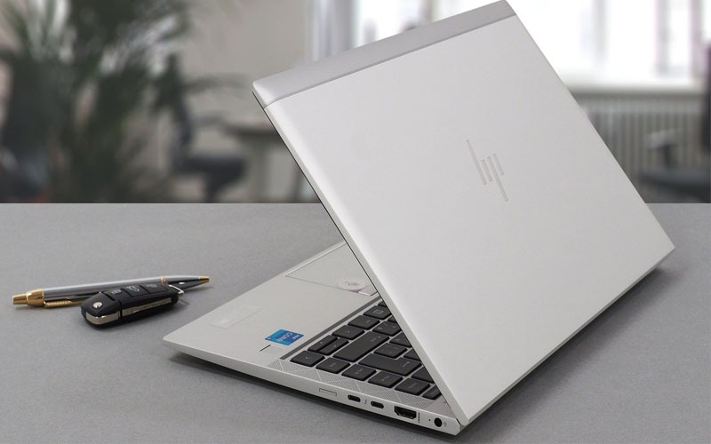 Cấu hình mạnh mẽ, xử lý mượt mà các tác vụ văn phòng và đồ họa Laptop cho sinh viên kinh tế dưới 15 triệu: lựa chọn nổi bật 2025