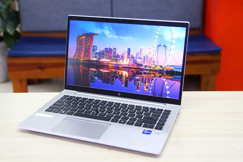 Mẹo chọn laptop học ngoại ngữ phục vụ nghe, nói, dịch và thuyết trình