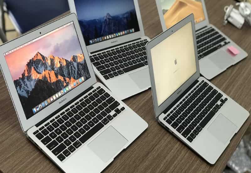 Xem vỏ, bản lề, trầy xước, móp méo Hướng dẫn chi tiết cách test laptop cũ trước khi xuống tiền