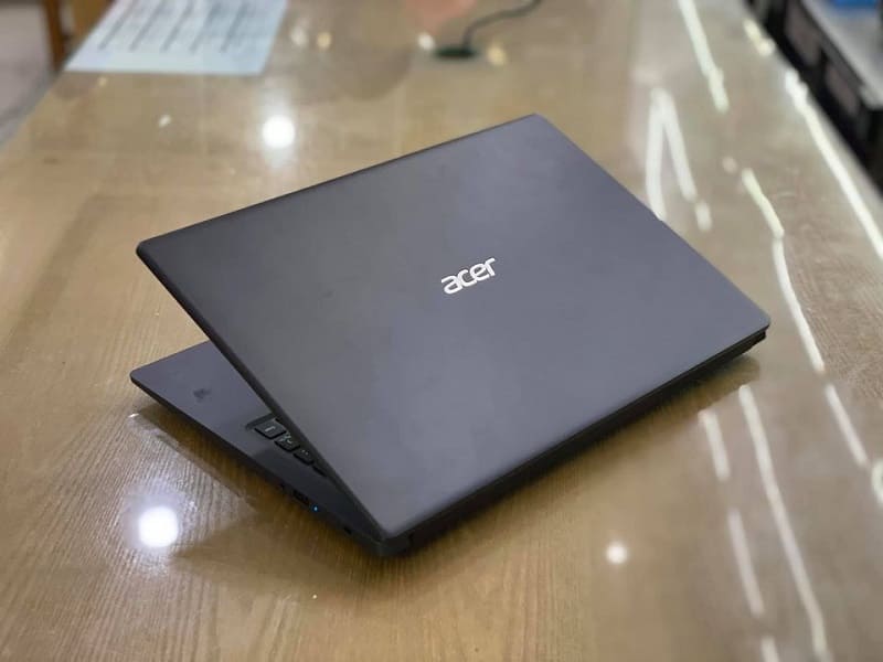 Acer Aspire là dòng laptop cũ đa năng