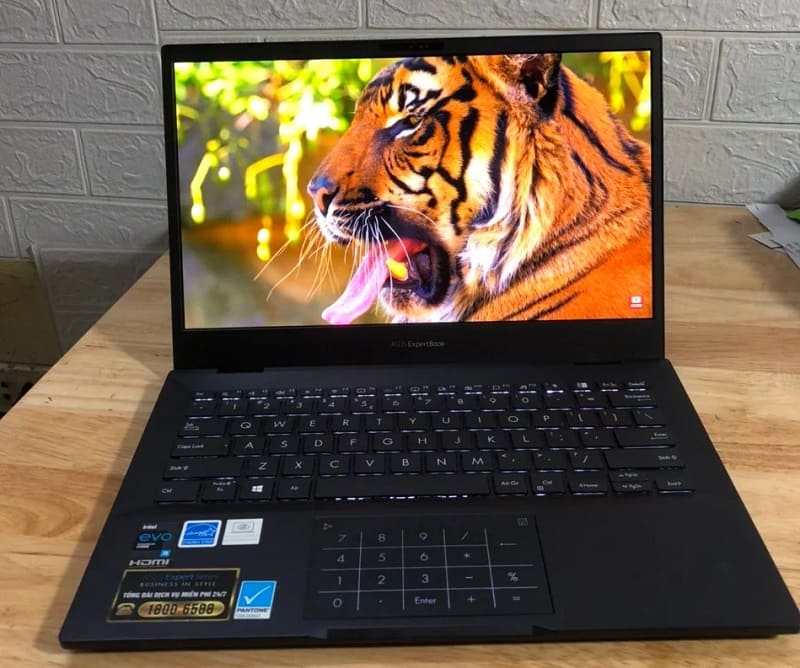 Cấu hình ổn định, xử lý tốt nhiều tác vụ công việc