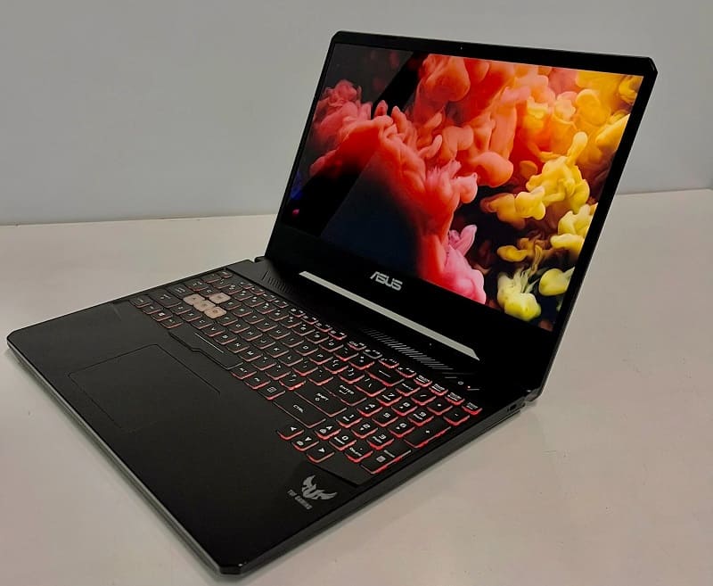 Chơi game ấn tượng với máy tính xách tay Asus TUF