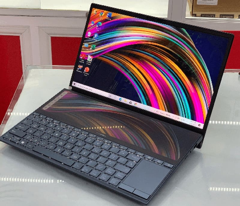 Dòng máy ZenBook Duo được trang bị hiệu năng ấn tượng