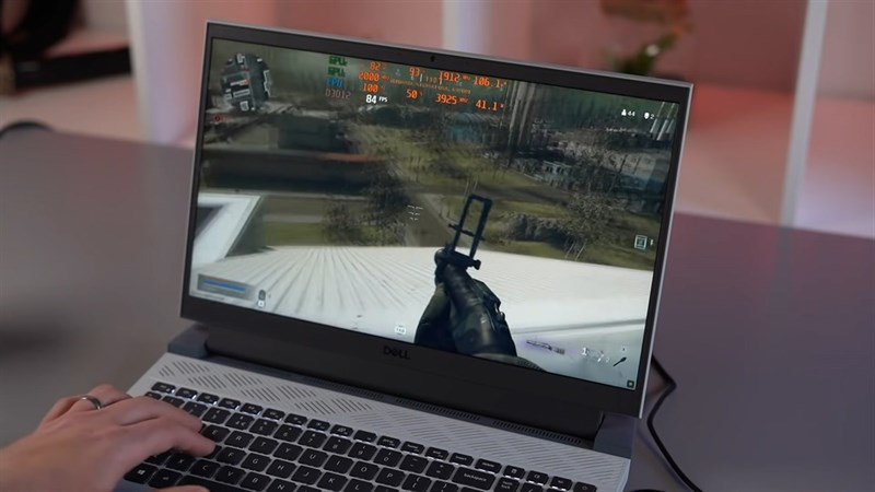 Thoải mái chiến game với dòng laptop Dell gaming
