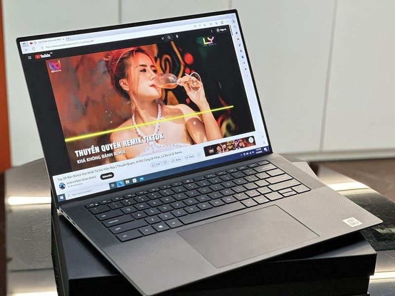 Hiệu năng mạnh mẽ đem đến khả năng làm đồ họa cực đỉnh Hiệu năng mạnh mẽ đem đến khả năng làm đồ họa ấn tượng