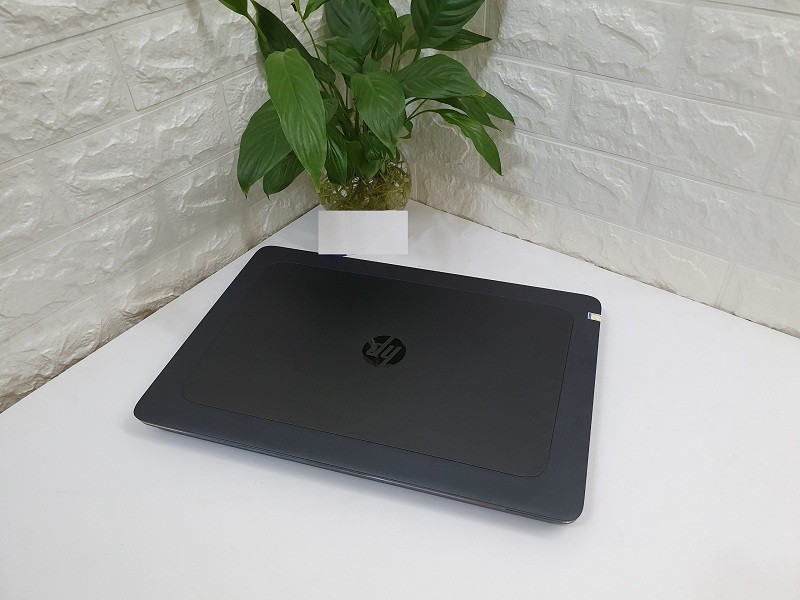 Thời lượng pin ấn tượng, yên tâm đem theo khi đi làm