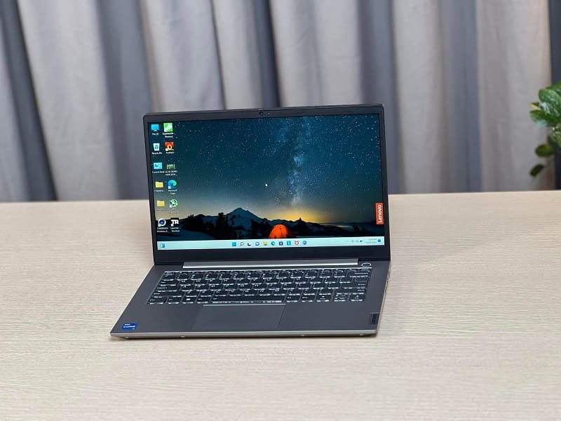 Hiệu năng ổn định giúp xử lý tốt nhiều công việc