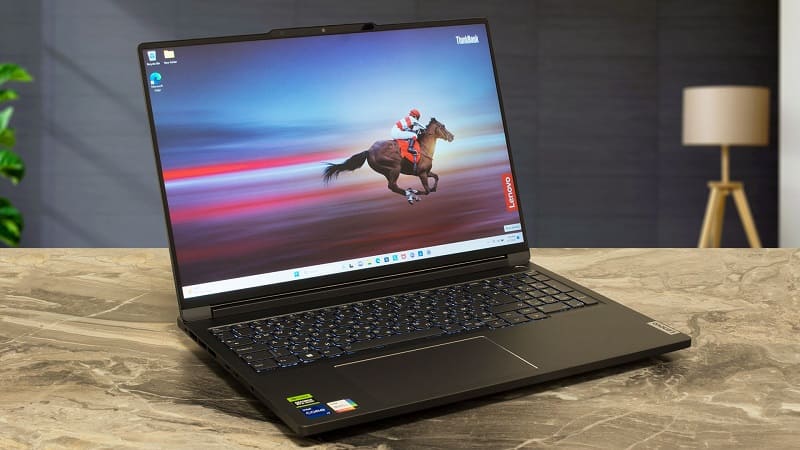 Bạn sẽ có được trải nghiệm hình ảnh sắc nét với dòng máy này