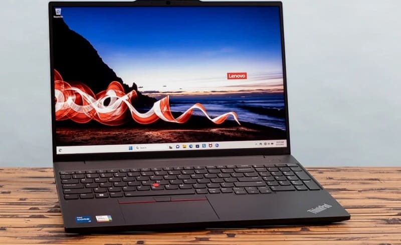 Bàn phím của máy được bố trí khoa học