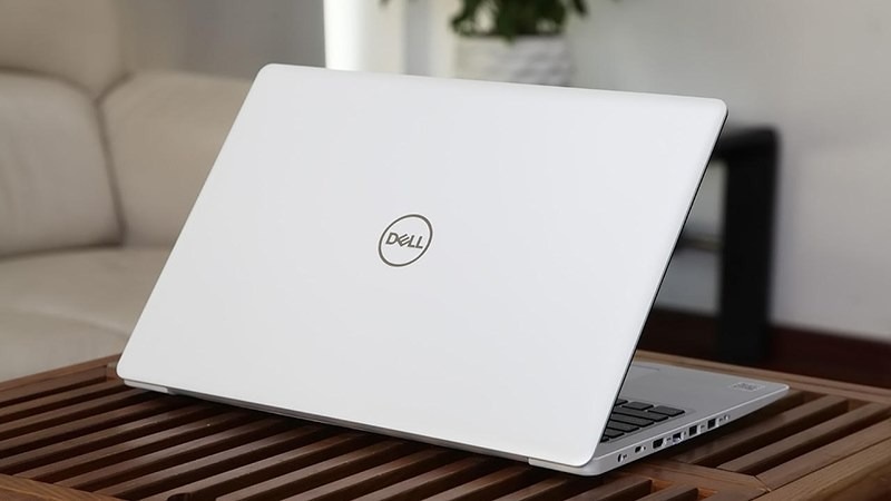 Dell cung cấp nhiều mẫu laptop thời trang