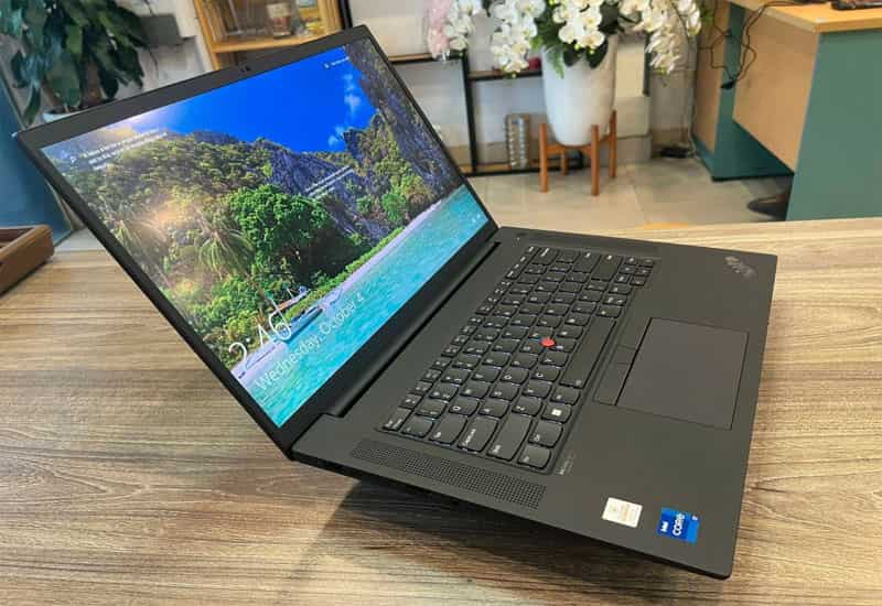 Hệ thống tản nhiệt mạnh mẽ giúp máy hoạt động ổn định lâu dài Dân kỹ thuật nên chọn laptop như thế nào để làm việc hiệu quả