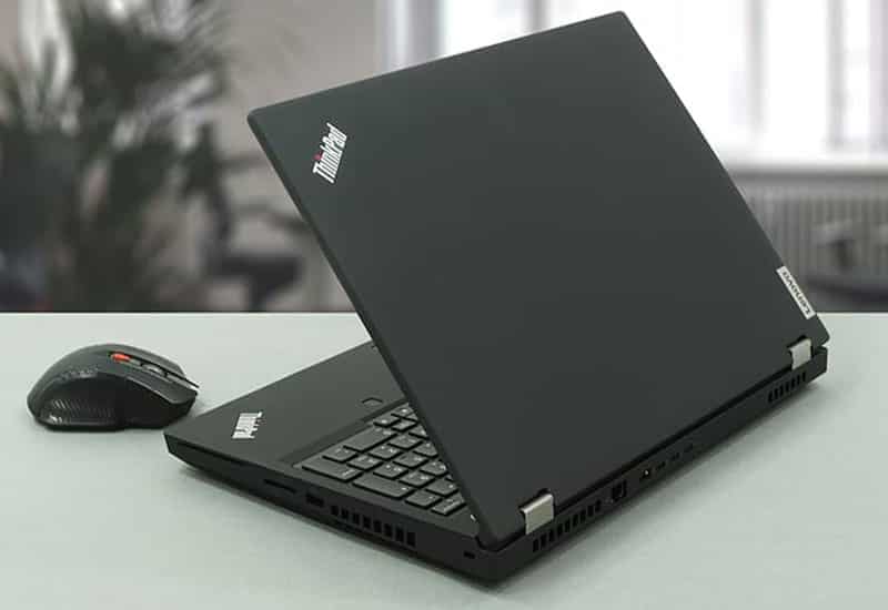 Ổ SSD giúp khởi động nhanh, xử lý mượt mà các tác vụ nặng