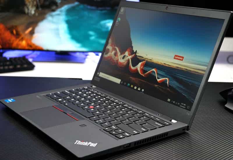 Laptop cho sinh viên y khoa đáp ứng nhu cầu học tập áp lực cao