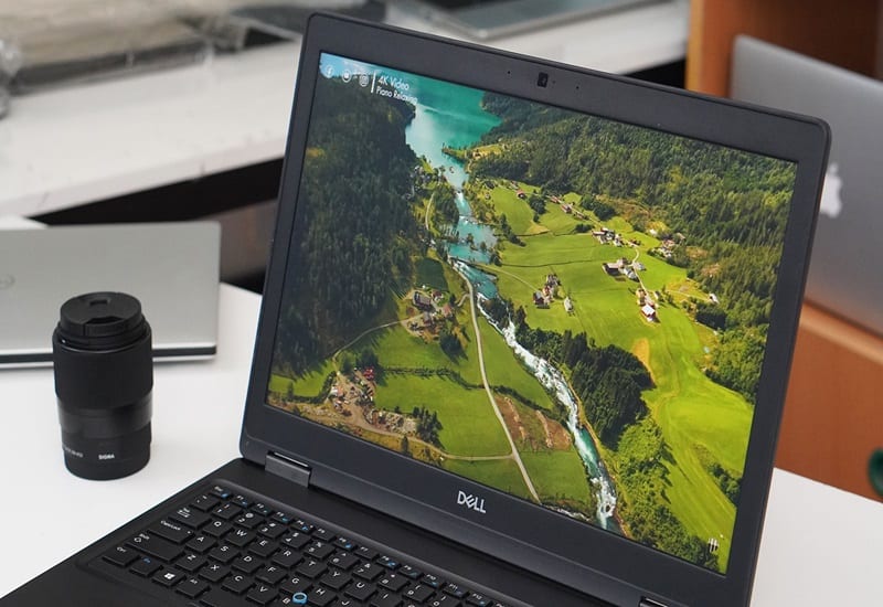 Màn hình đạt chuẩn 100% sRGB, AdobeRGB hoặc DCI-P3, lý tưởng cho thiết kế đồ họa Màn hình hiển thị màu chính xác