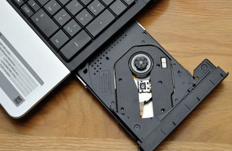 Khắc phục lỗi không mở được ổ đĩa dvd trên laptop