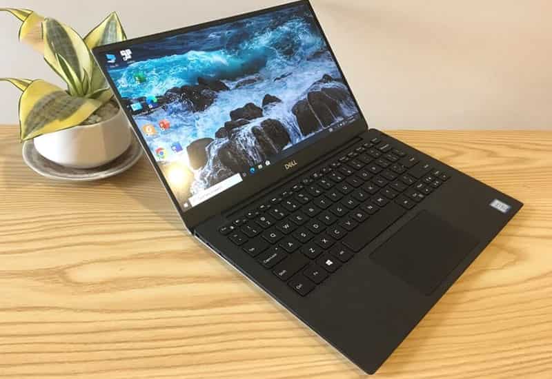 Thiết kế tinh tế, khung nhôm nguyên khối, cầm chắc chắn Dell XPS 13 9380: Laptop sang trọng, hiệu năng vượt trội