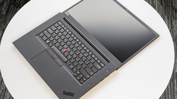 Thinkpad P1 – Máy tính trạm xuất sắc