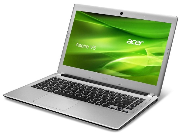 Các cổng kết nối của Acer Aspire V5-471 khá đa dạng