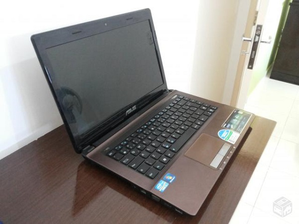 Laptop Asus K43E có thiết kế trẻ trung